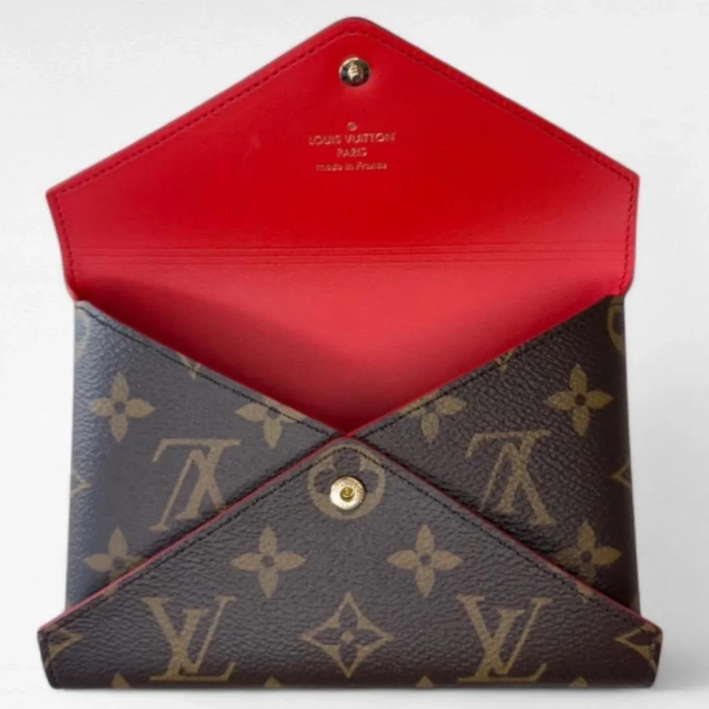 Louis Vuitton Kirigami medium pouch - Picture 2 of 2